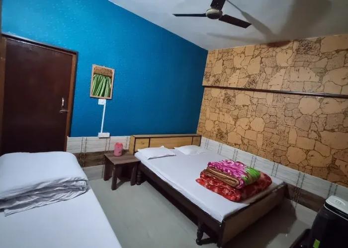 J M S Guest House