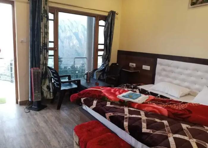 Pine Palace Homestay
