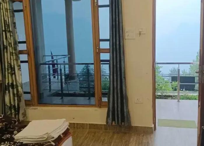 Pine Palace Homestay