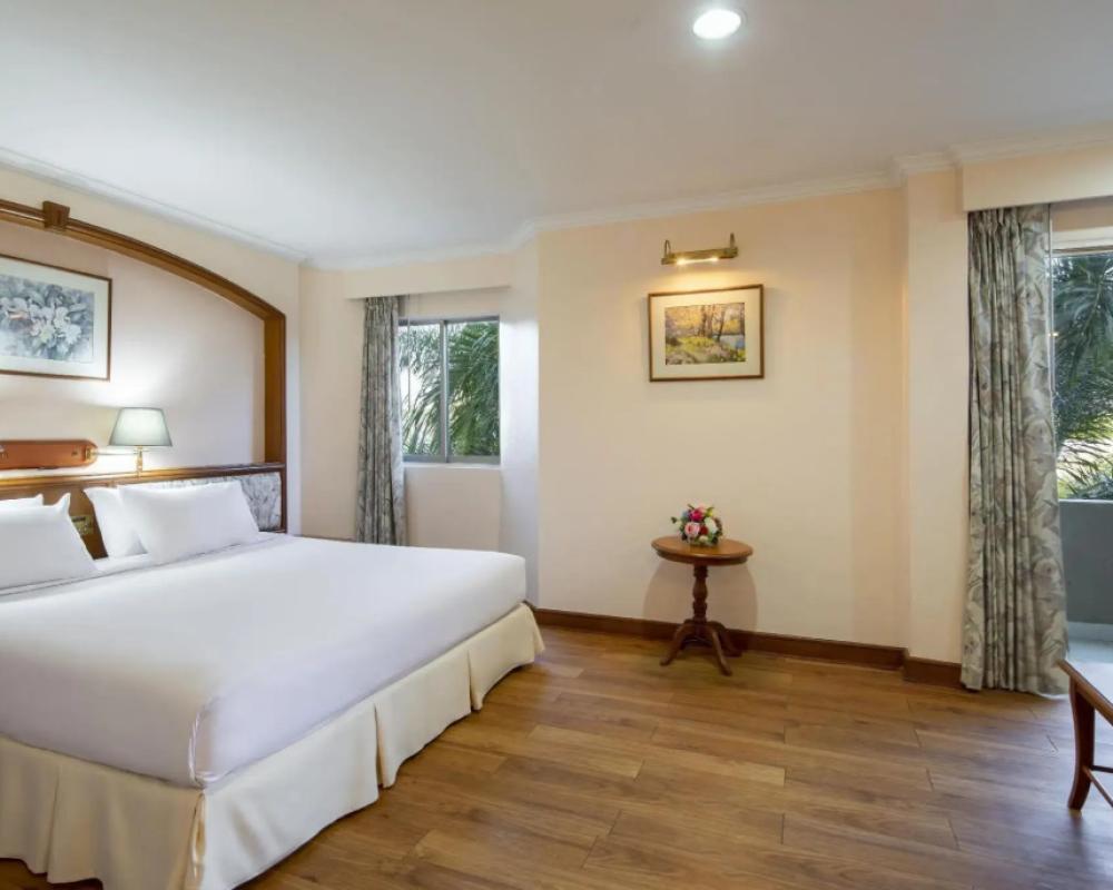 фото Station One