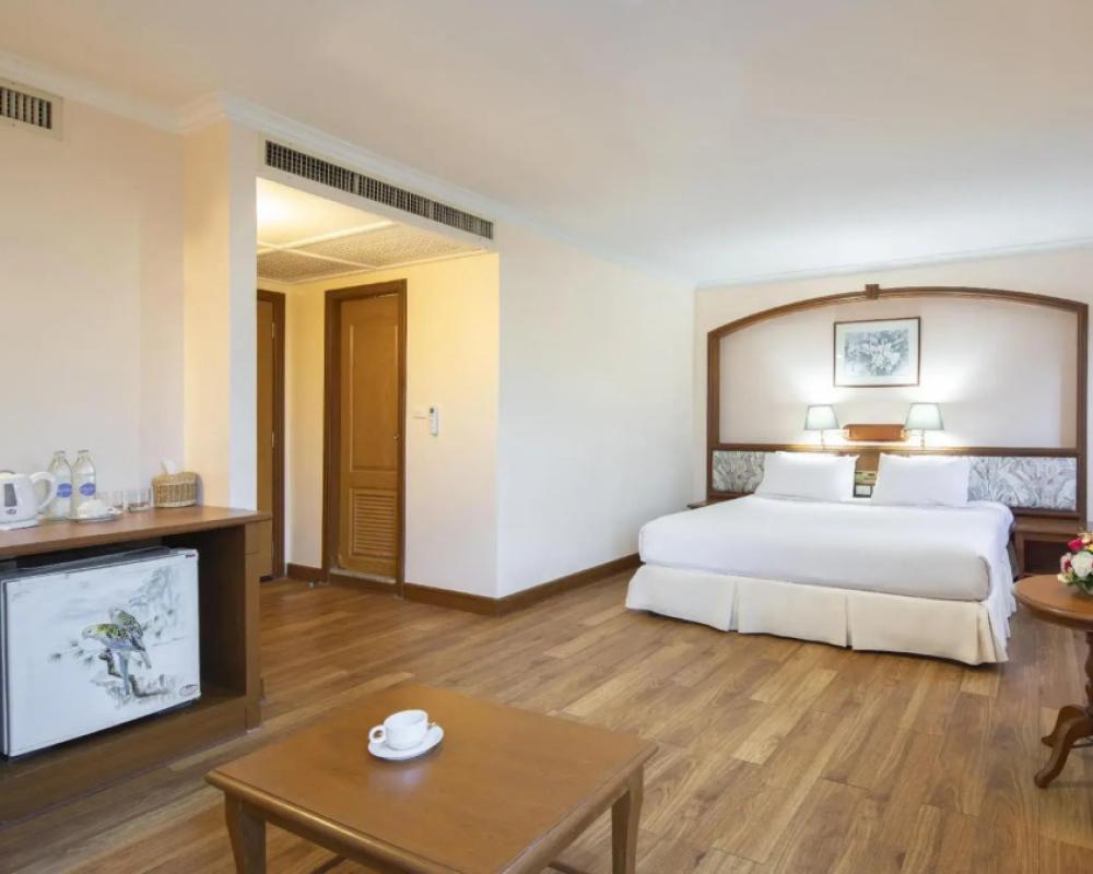 фото Station One