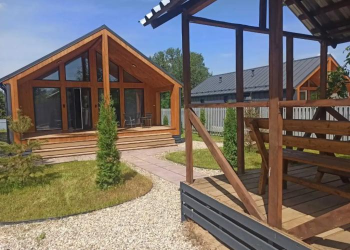 Na Beregu Vodokhranilischa Guest house