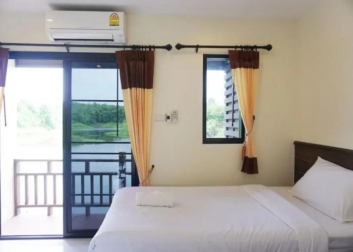 Rai Juthamas Resort