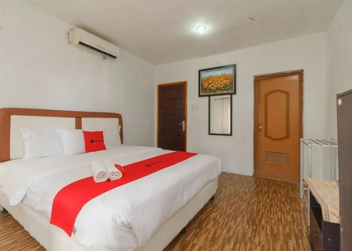 RedDoorz Syariah @ Sumur Tiga Beach Sabang