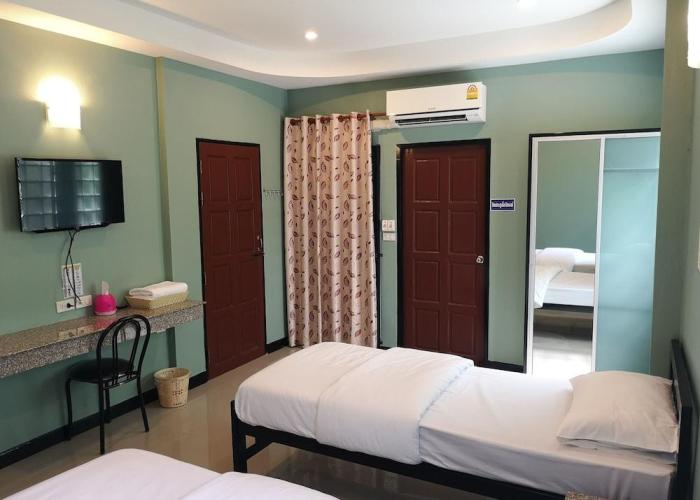 Huaisai Hotel