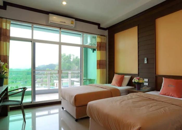 Breeze Hill Resort