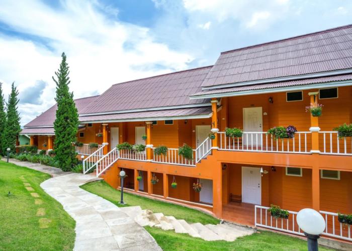 Phukaew Resort & Adventure Park