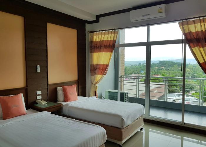 Breeze Hill Hotel