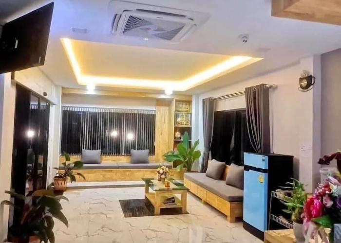 Add Ubon Hotel