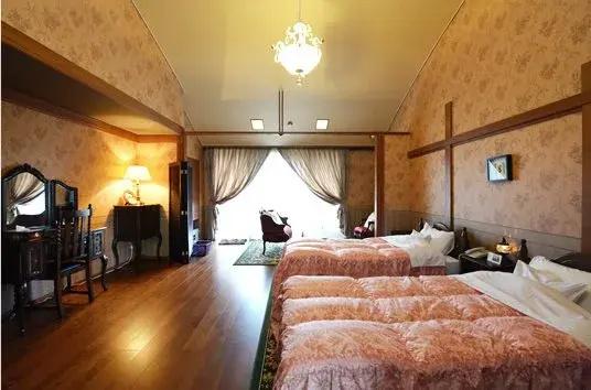 Heidi's Village Spa & Restaurant Hotel Clarakan