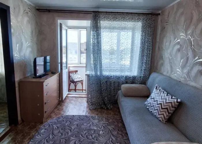 Ryadom s Khlebokombinatom Flat