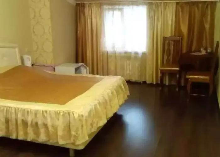 Uyut Hotel