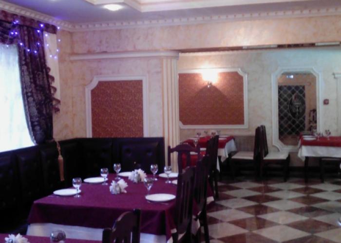 Uyut Hotel