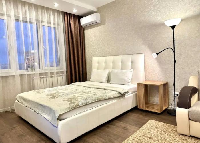 Fresh Room On Stroiteley Apartments