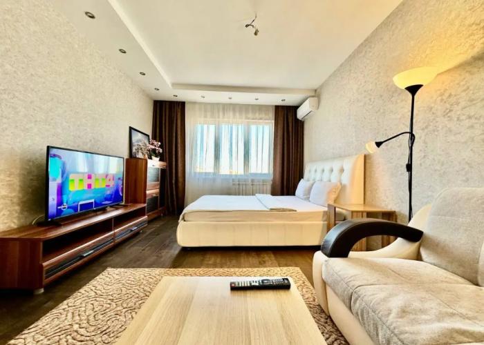 Fresh Room On Stroiteley Apartments