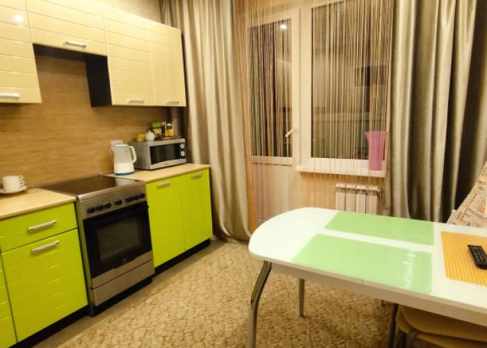 Fresh Room On Stroiteley Apartments