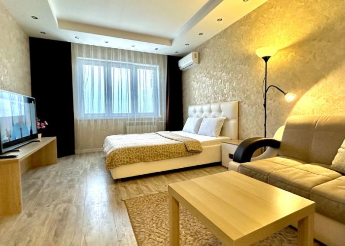 Fresh Room: Na Marshala Ustinova Apartments