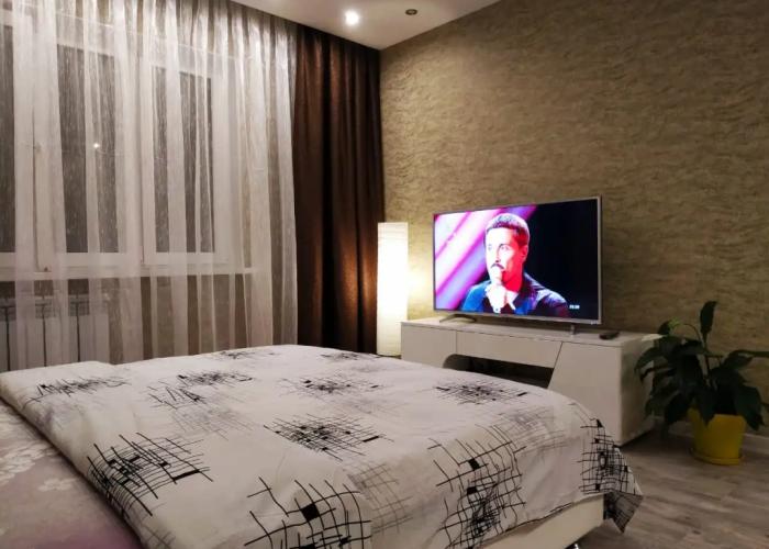 Fresh Room: Na Marshala Ustinova Apartments