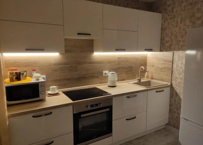 Fresh Room: Na Marshala Ustinova Apartments