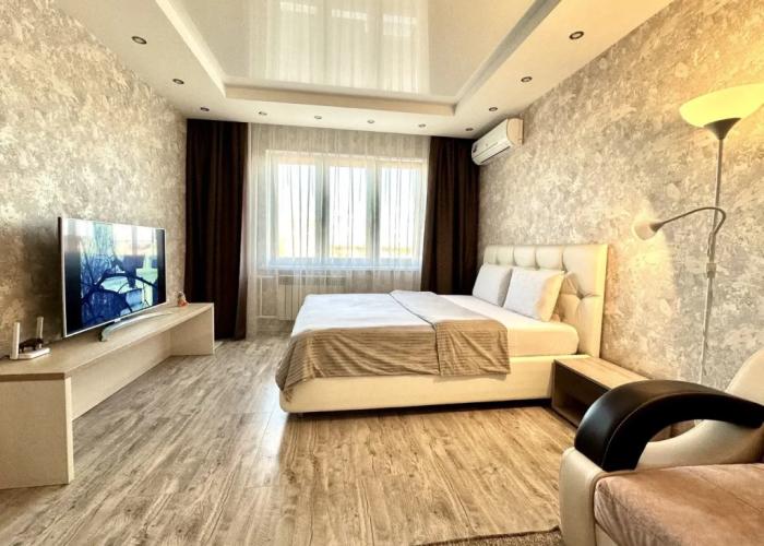 Fresh Room: Na Marshala Ustinova Apartments
