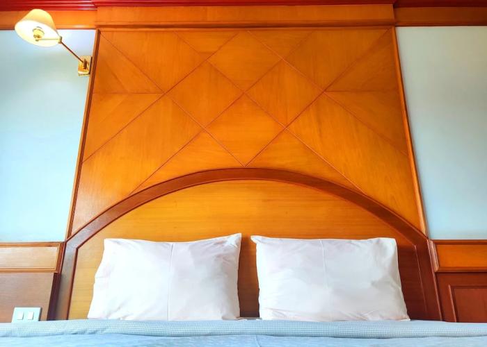 Thongpaeka Hotel