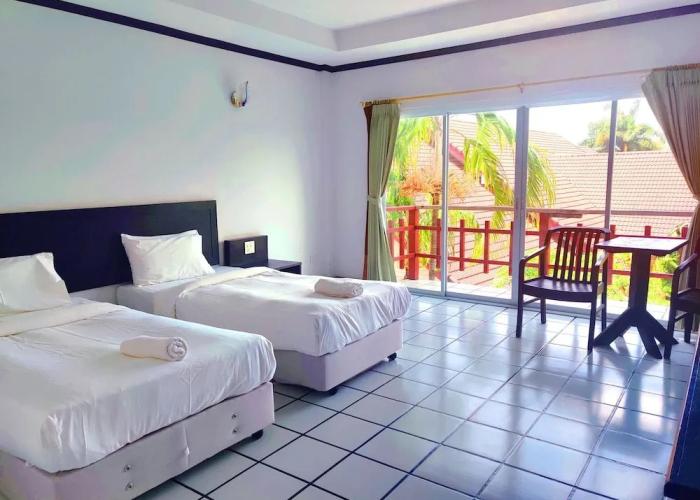 Thongpaeka Hotel
