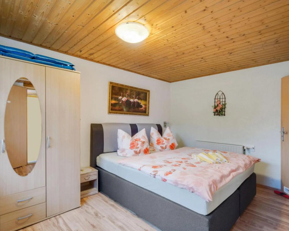 Apartment With Private Terrace in Lichtenhain