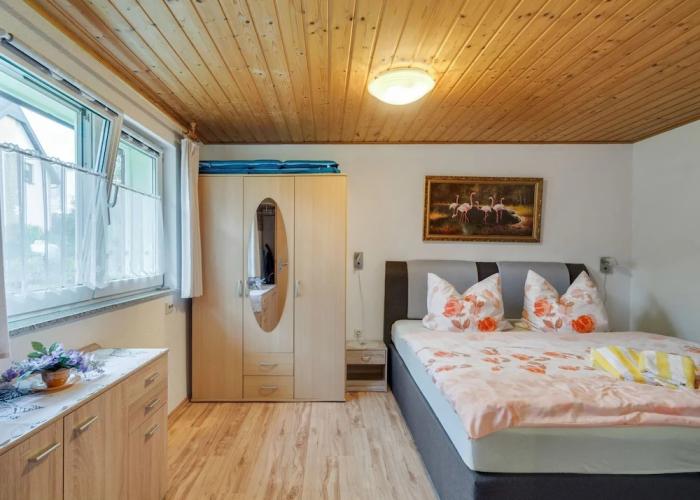 Apartment With Private Terrace in Lichtenhain