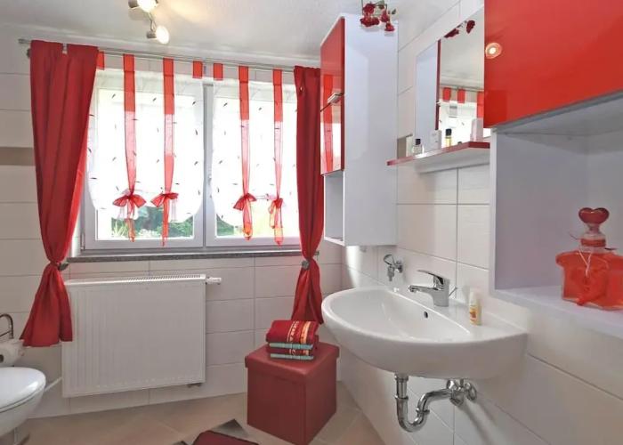 Apartment in Lichtenhain With Garden