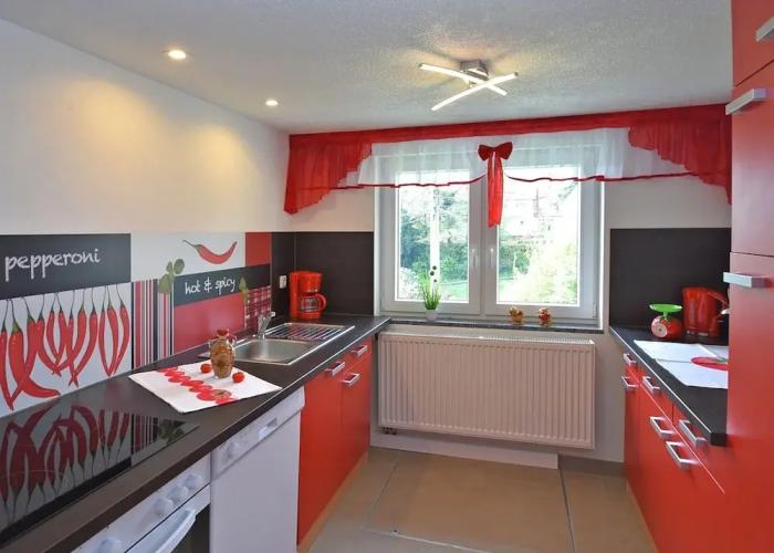 Apartment in Lichtenhain With Garden
