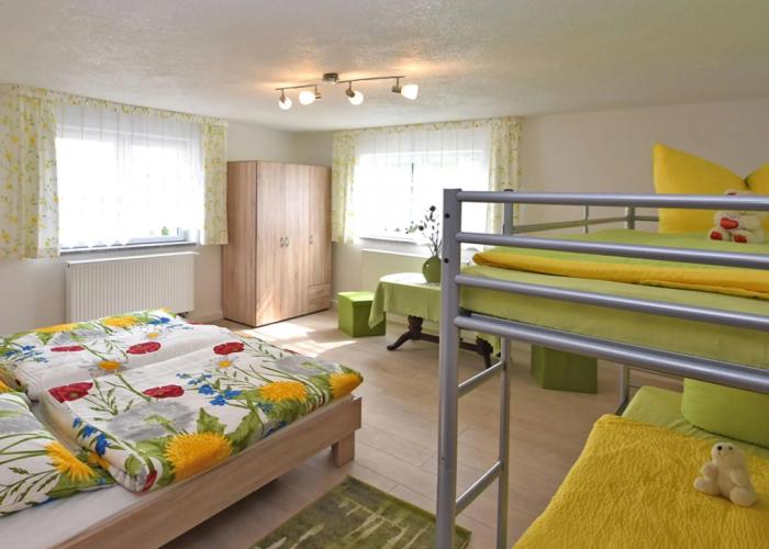 Apartment in Lichtenhain With Garden