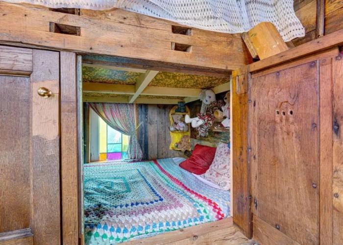 2x Double Bed - Glamping Wagon, Dalby Forest