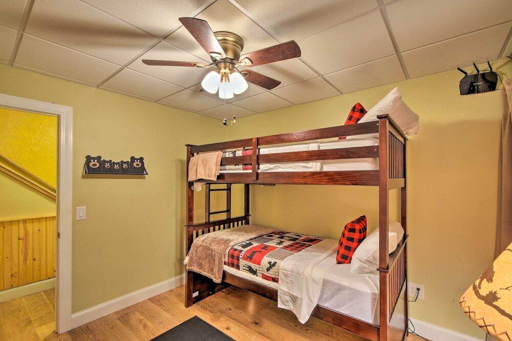 Hayesville Bungalow w/ Porch & Forest Views!