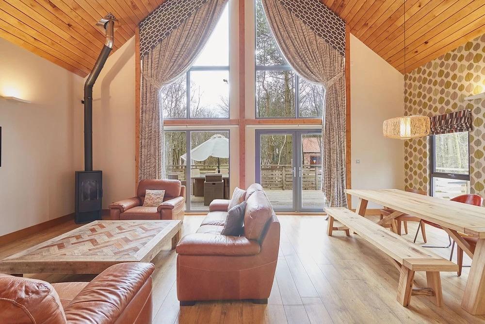 Host Stay Shunner Howe Lodge