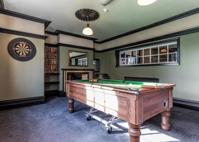 The George Hotel