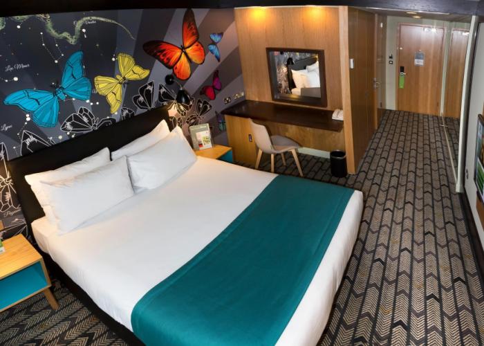 Holiday Inn Salisbury - Stonehenge by IHG