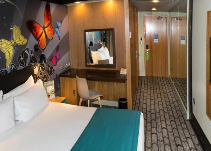 Holiday Inn Salisbury - Stonehenge by IHG