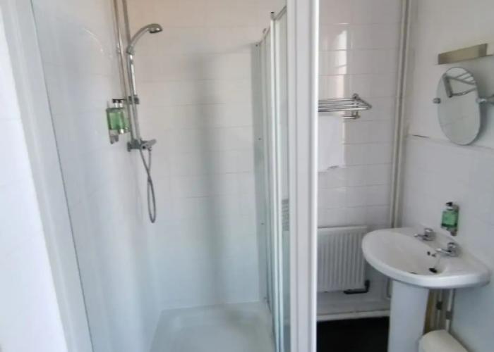 Stonehenge Inn & Shepherds Huts