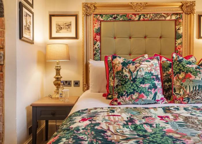 The George Hotel, Amesbury, Wiltshire