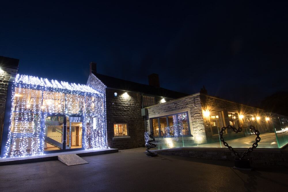 The Peacock at Barlow