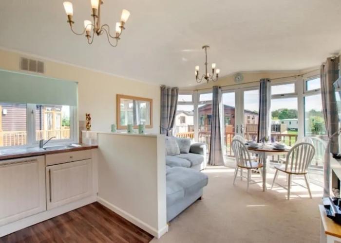 Stunning 3-bed Hot Tub Lodge, Northumberland