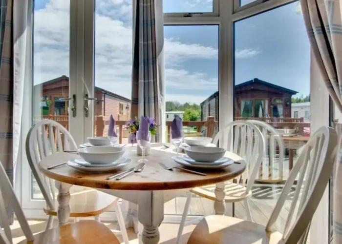 Stunning 3-bed Hot Tub Lodge, Northumberland