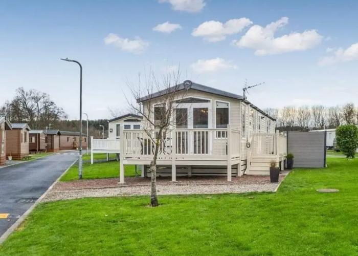 Apple Tree Lodge, Hot Tub, 3 Bedroom, 2 Bars