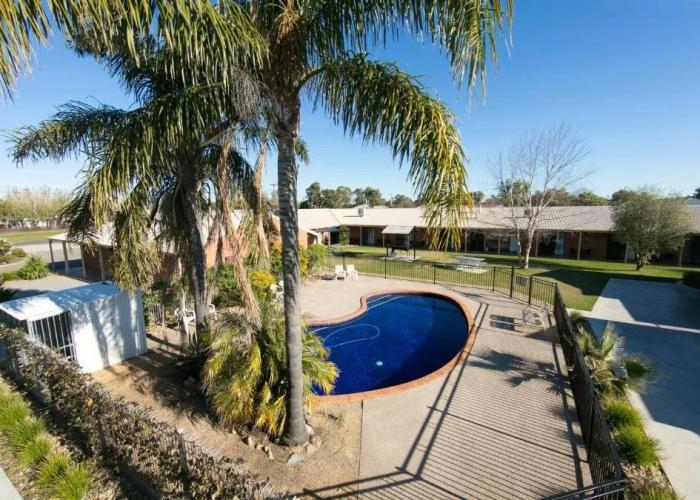 Ashleigh Court Motor Inn