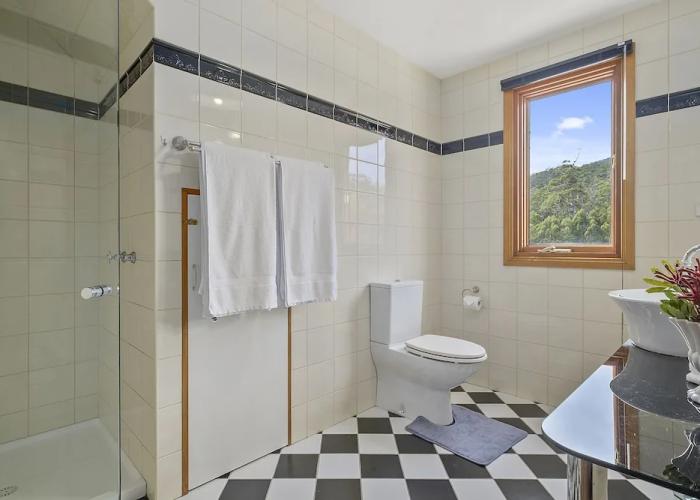 Manfield Country Bruny Island