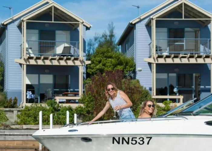 Captains Cove Waterfront Resort