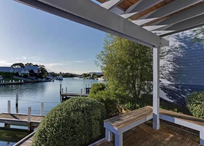 Captains Cove Waterfront Resort