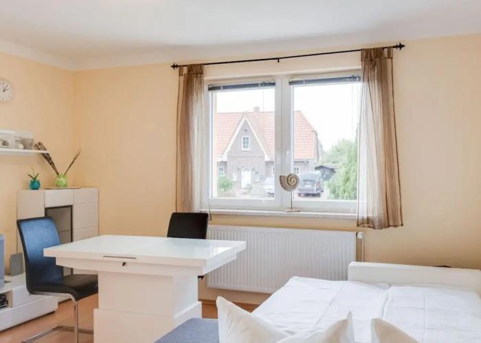 Restful Holiday Home in Kalkhorst near Beach & City Center