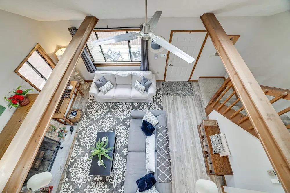 Half-mi to Lake: Pocono Pines Home w/ Hot Tub