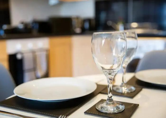Velvet 1-bedroom Apartment With Balcony, Hoddesdon